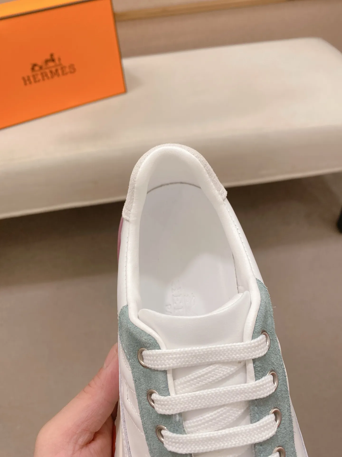 Ex-factory price: 500💰《HERMES》【Classic original single version】Hermès; top 🔝purchasing agent🔍🔍men's latest 🇺🇸sold simultaneously, original imported from Italy ▲▲first-layer cowhide ▲▲ (high-end, nobility and class) ) Exquisite workmanship (Italian 🇮🇹 imported water-dyed 🐂 cowhide lining) sole: original sole provided by the original factory, ⚠️exclusive double-layer activity·TPR·rubber·combined molded outsole; super comfortable·wear-resistant·non-slip·environmental protection The real thing is more beautiful when photographed in kind (high quality, following orders), you can come in and out at will * Number of yards: 38·39·40·41·42·43·44# (can be customized 45.)